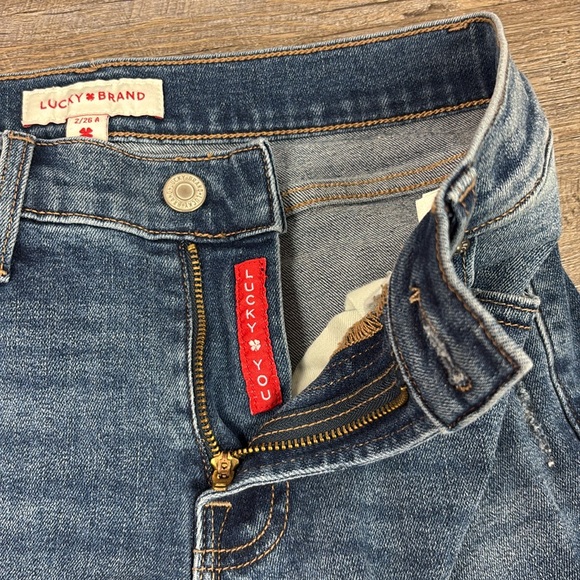 SOLD IN STORE Lucky Brand Sweet High Rise Straight Jeans 2/26A - Picture 3 of 11